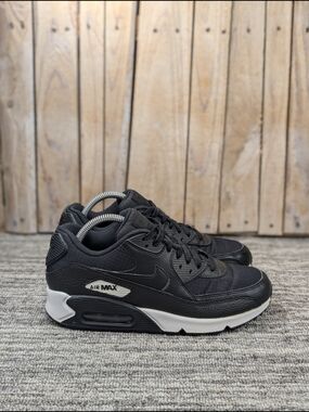 Nike Women's Air Max 90 - 325213-064 - Size 9